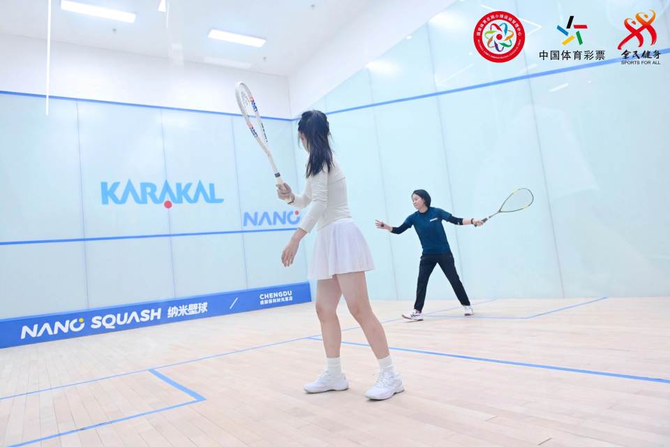 社区与家庭, 更多校园, 方力量共同 社区与家庭, 更多校园, 方力量共同